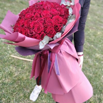 xxl buket od 101 ruže - online cvećara beograd - dostava cveća 24/7