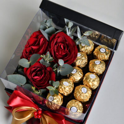 Aranžman Box, Crvene Ruže i Ferrero – 01