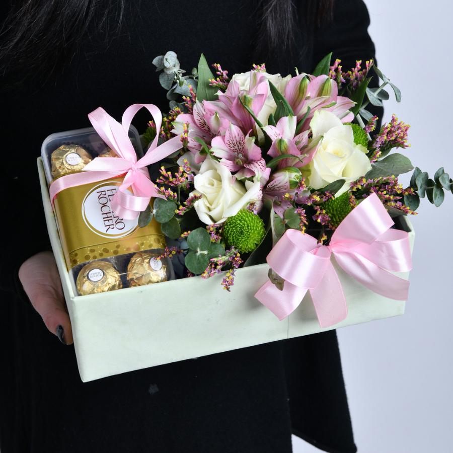 Mint flower arrangement